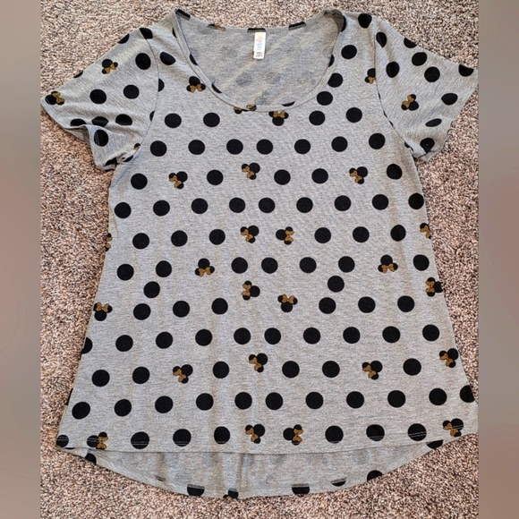 LuLaRoe Tops - DISNEY LuLaRoe Minnie Mouse Tshirt- Size L